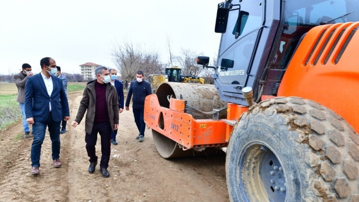 Yeşilyurt'ta açılan bağlantı yolları, ulaşımın akıcılık düzeyini artırıyor