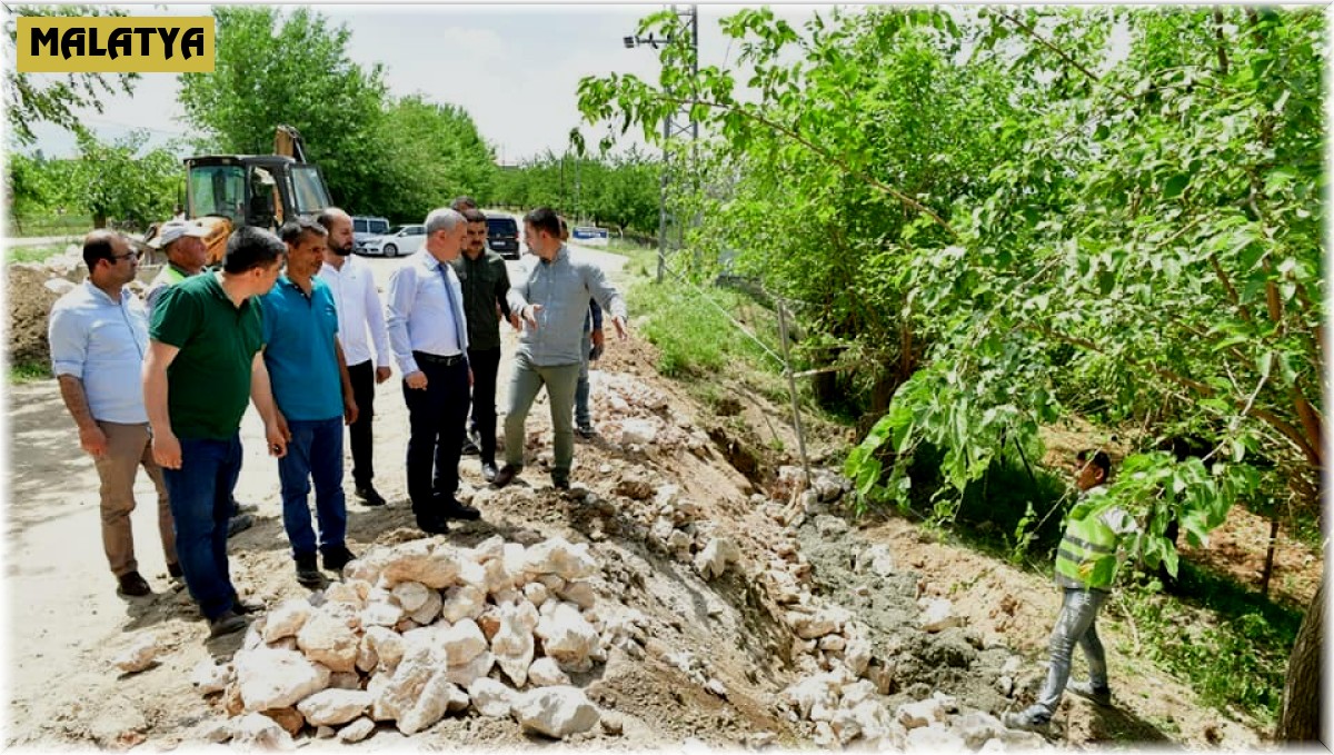 Yeşilyurt'ta çevre düzenlemeleri devam ediyor