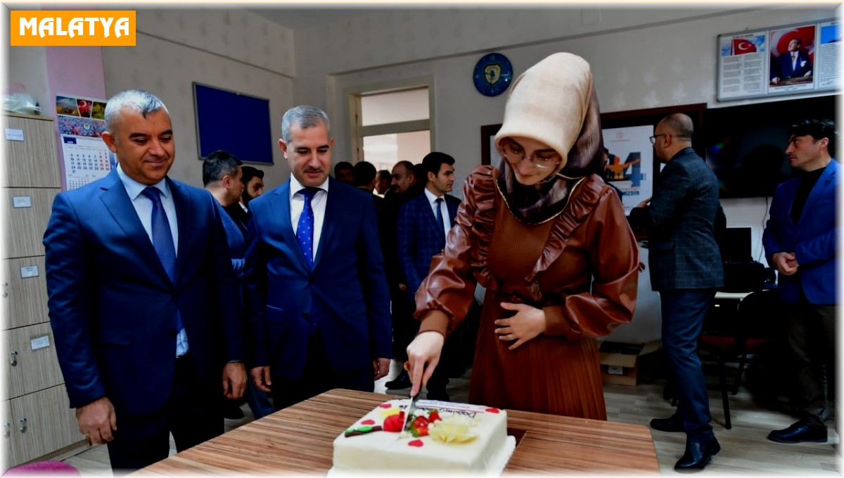 Yeşilyurt'ta çifti 24 Kasım kutlaması