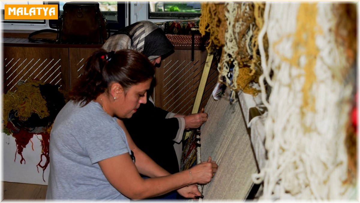 Yeşilyurt'ta geleneksel el sanatları yaşatılıyor