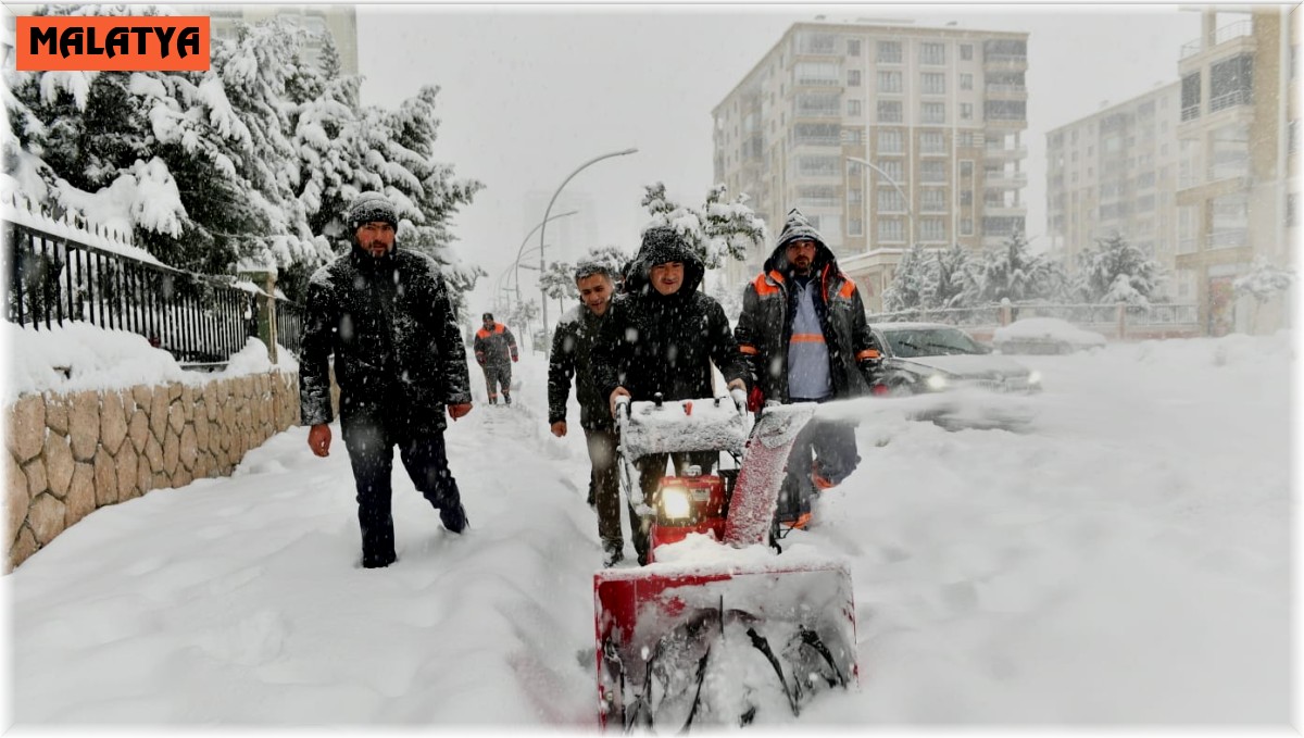 Yeşilyurt'ta kar seferberliği