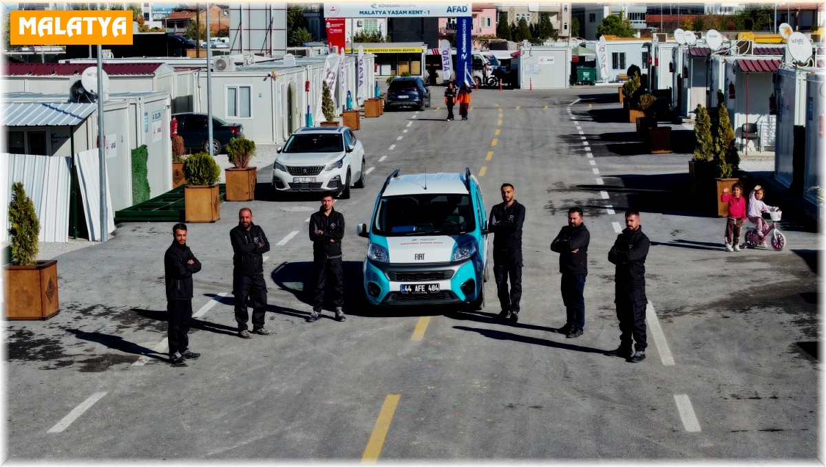 Yeşilyurt'ta konteyner onarım hizmet aracı hizmete girdi