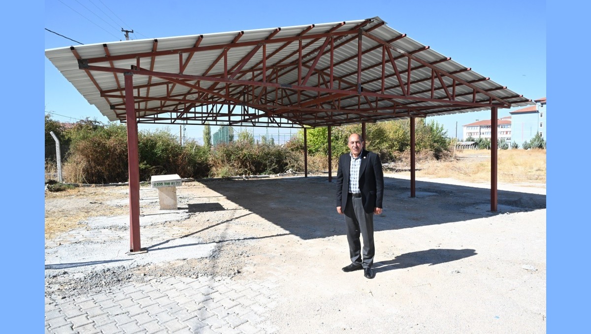 Yeşilyurt'ta mezarlık düzenleme çalışması tamamlandı