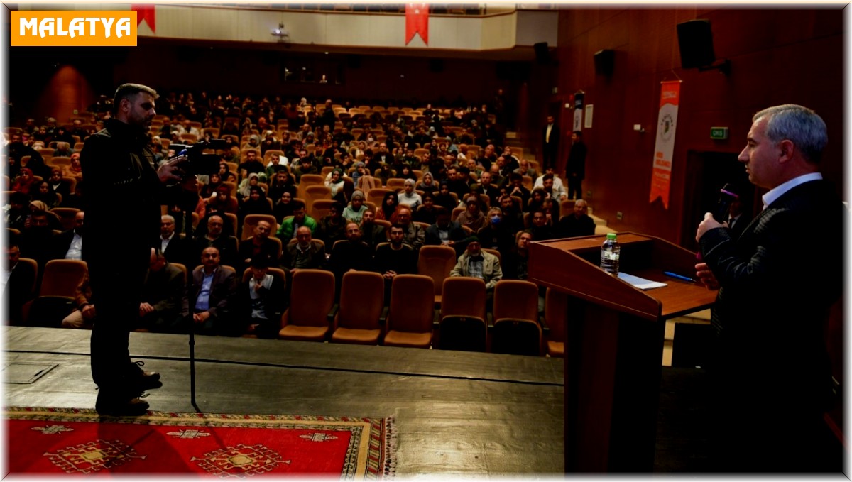 Yeşilyurt'ta 'namazla diriliş' konferansına ilgi