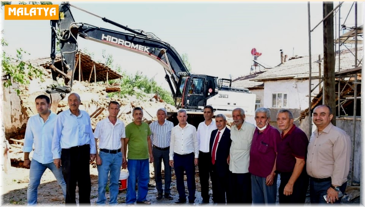 Yeşilyurt'ta Ocak ve Eylül ayları arasında 47 metruk bina yıkıldı