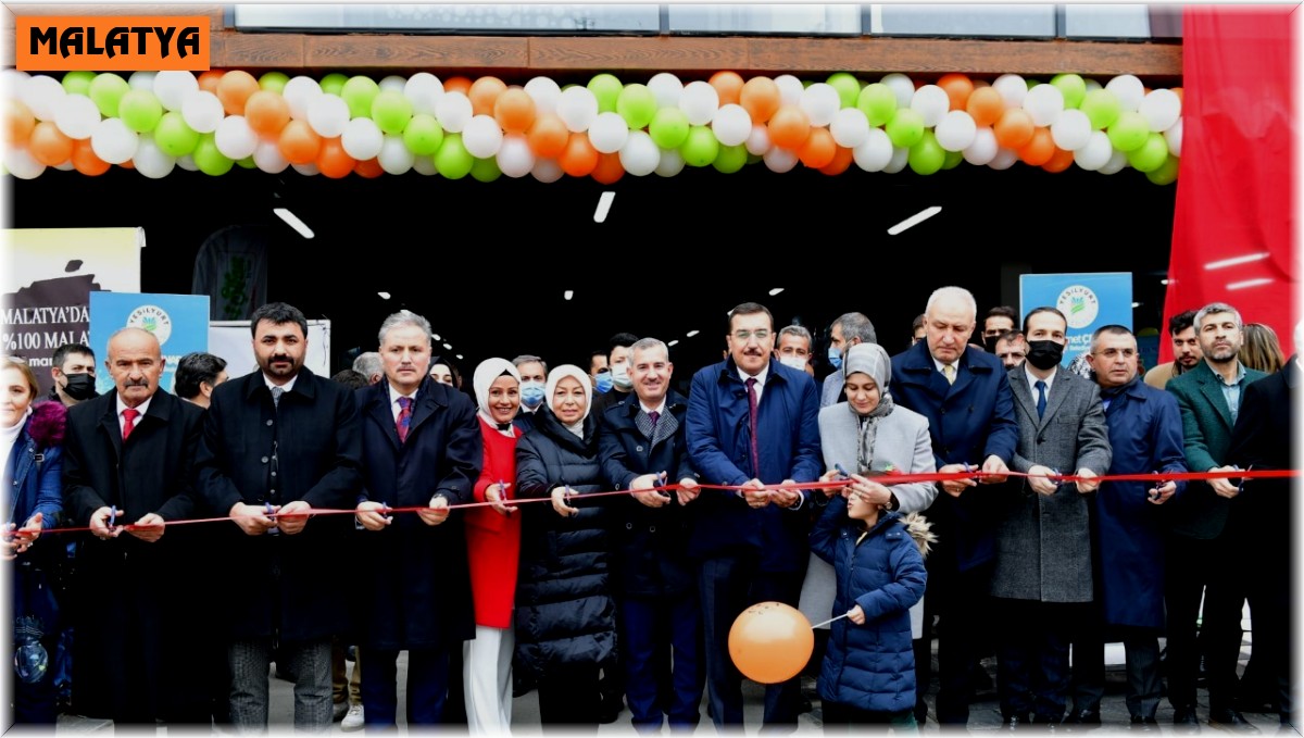 Yeşilyurt'ta pazar yeri dualarla hizmete açıldı