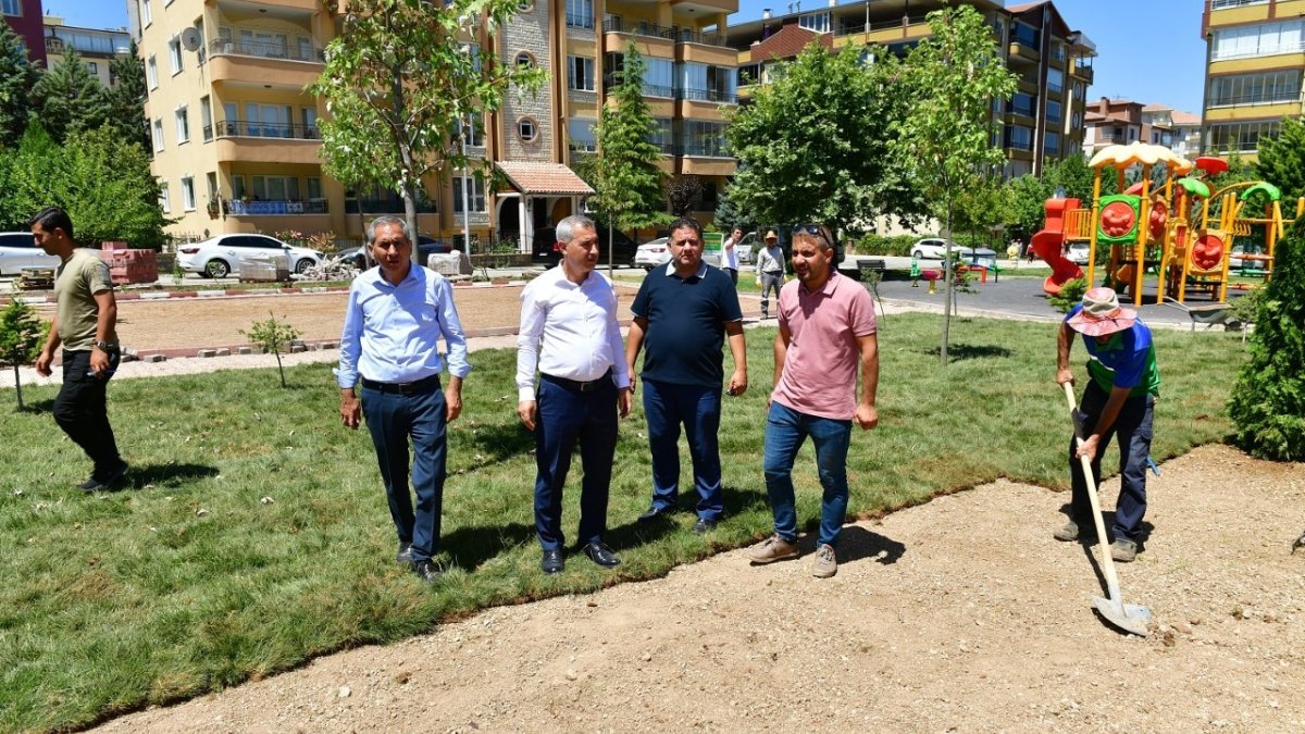 Yeşilyurt'ta sosyal yaşam alanları düzenleme çalışmaları sürüyor