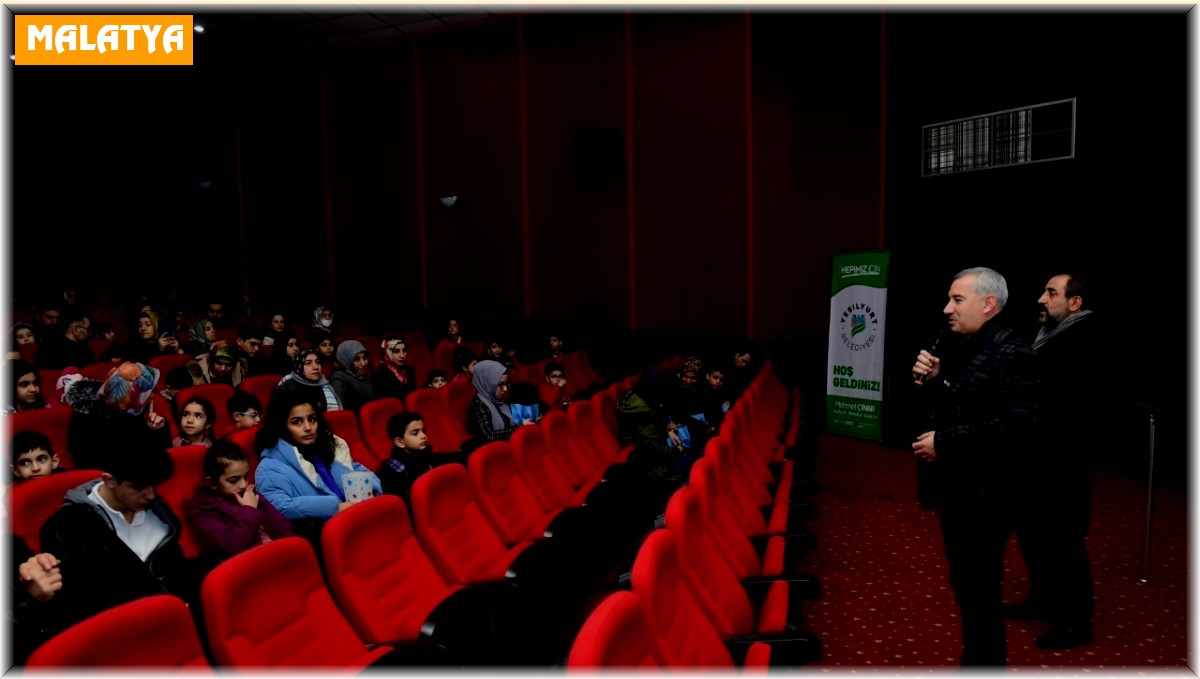 Yeşilyurt'ta yetim ve öksüz çocuklara sinema keyfi