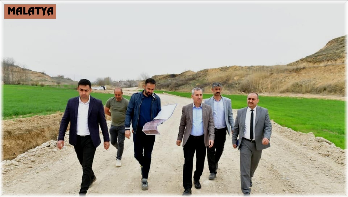 Yeşilyurt'ta yollar daha konforlu hale getiriliyor