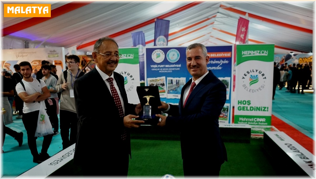 Yeşilyurt'un ''Bu Takım Kazanır'' projesine ödül