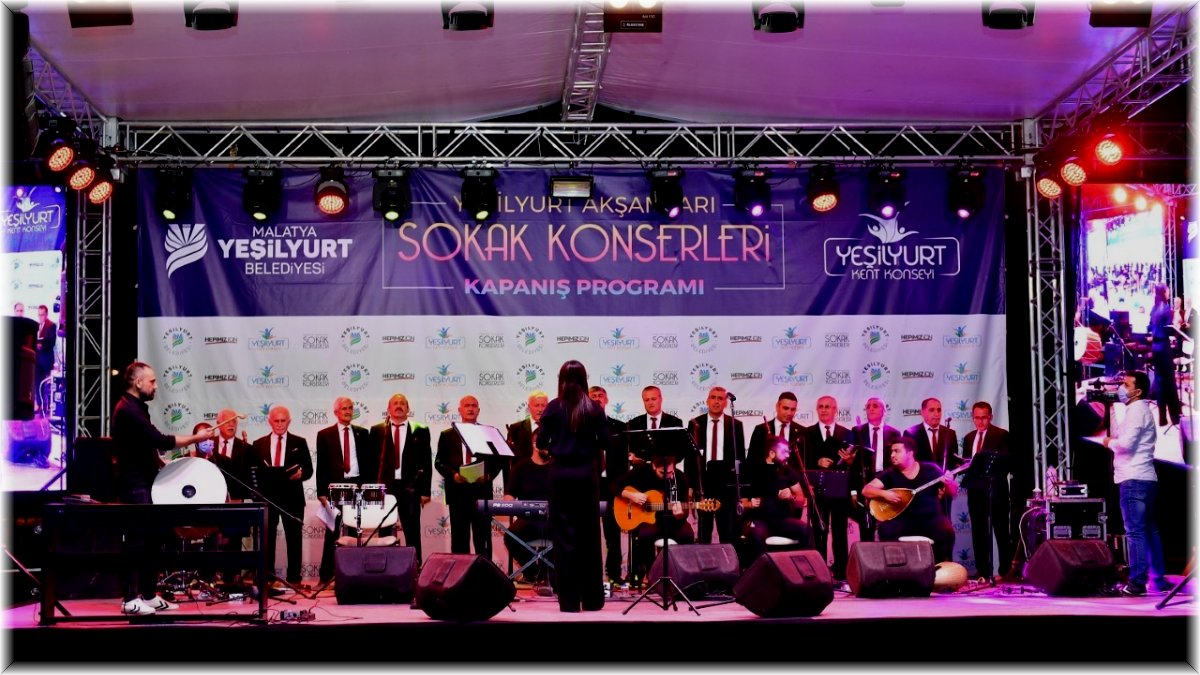Yeşilyurt’taki sokak konserlerinde renkli görüntüler