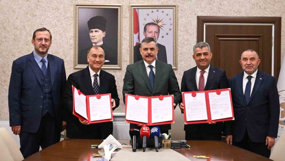 Yıldız Holding'den Gastronomi Liseleri Projesi'ne destek