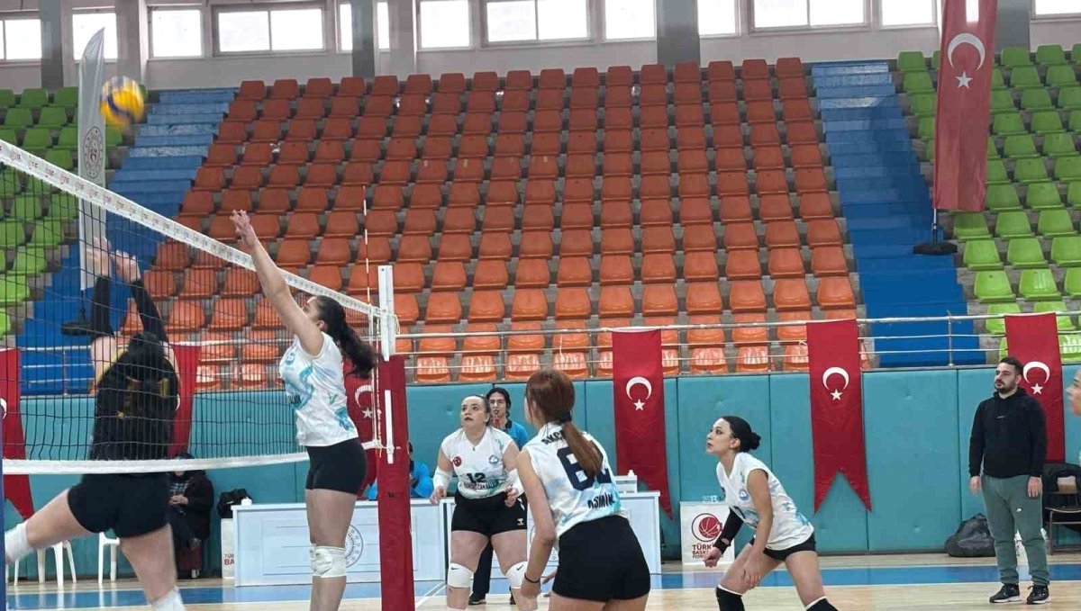 Yıldız Kadınlar Voleybol İl Birinciliği tamamlandı