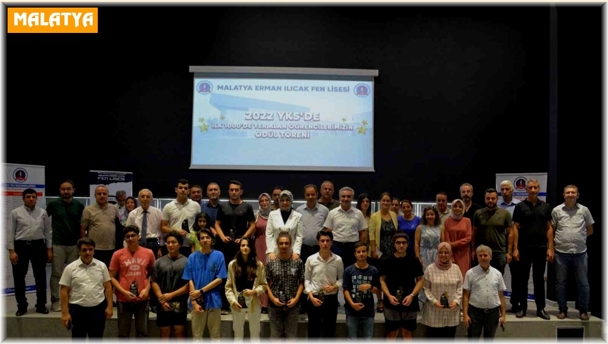 YKS'de dereceye girenler ödüllendirildi