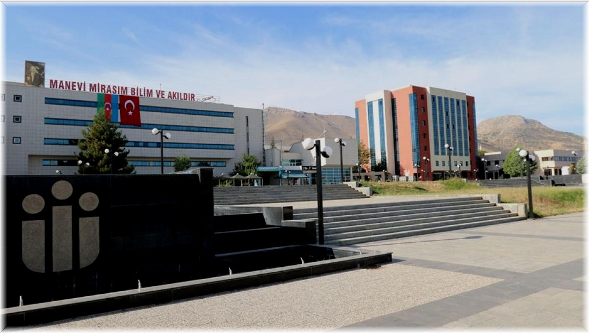 YÖKAK'tan İnönü Üniversitesi'ne akredite