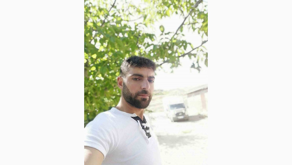 Yokuşta hareket eden araçtan atlayan sürücü hayatını kaybetti