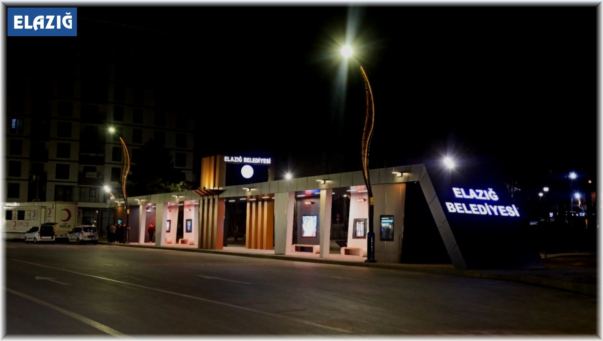 Yolcu dostu otobüs durağı vatandaşların takdirini toplamaya devam ediyor