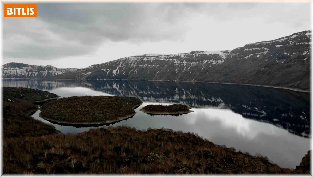 Yolu açılan doğa harikası Nemrut Krater Dağı'na ziyaretçi akını