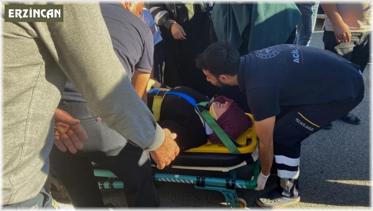 Yolun karşısına geçmeye çalışan kadına otomobil çarptı