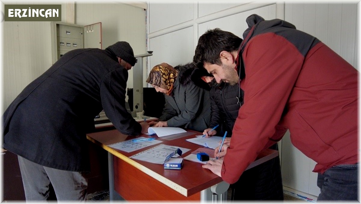 Yonca tohumu dağıtımı yapıldı