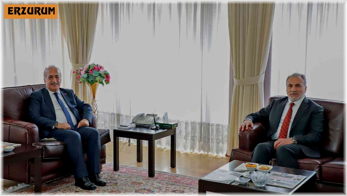 Yozgat Bozok Üniversitesi Rektörü Karadağ'dan, Rektör Çomaklı'ya ziyaret