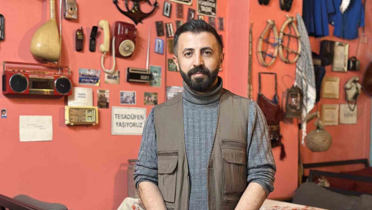 Yüksekova'da 90'lar temalı kafe geçmişle bugün arasında köprü kuruyor