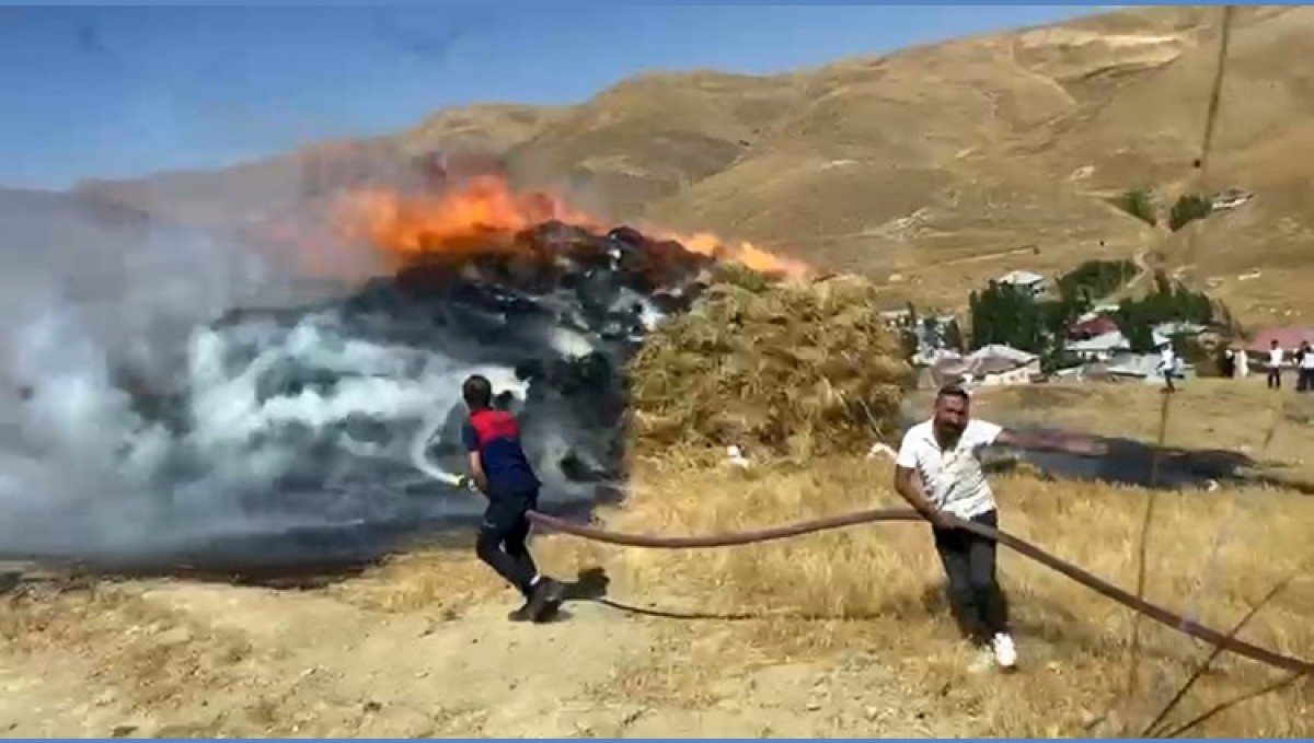 Yüksekova'da anız yangını: "4 bin bağ ot kül oldu"