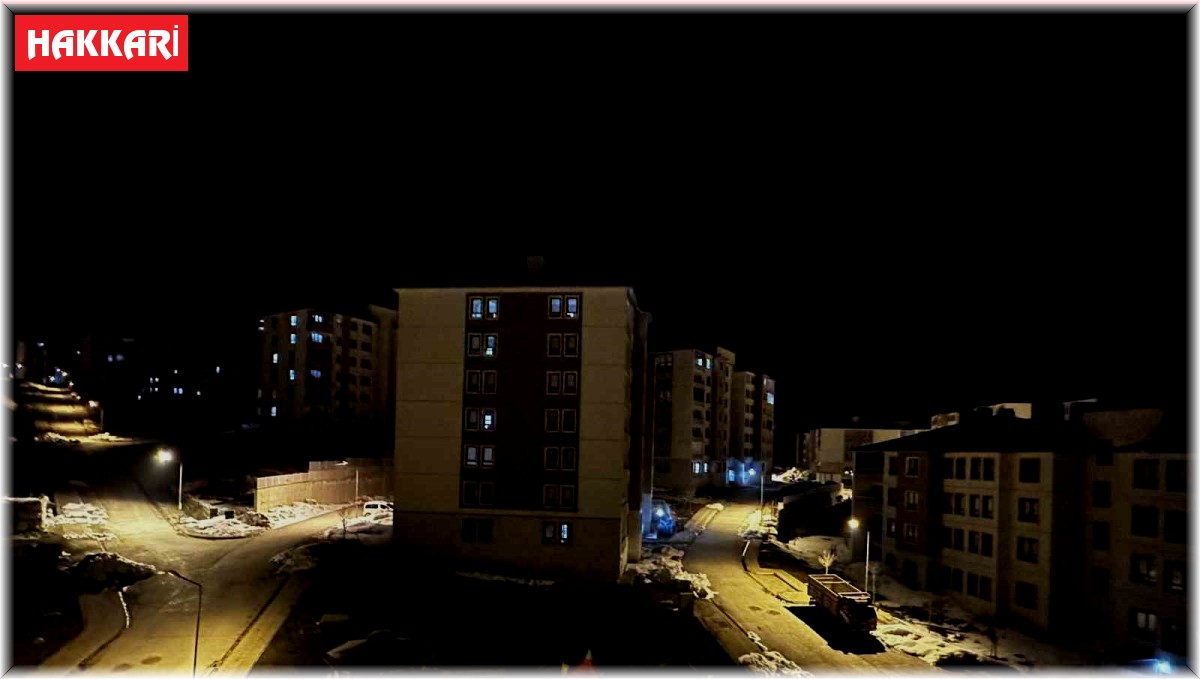 Yüksekova'da artçı depremler devam ediyor