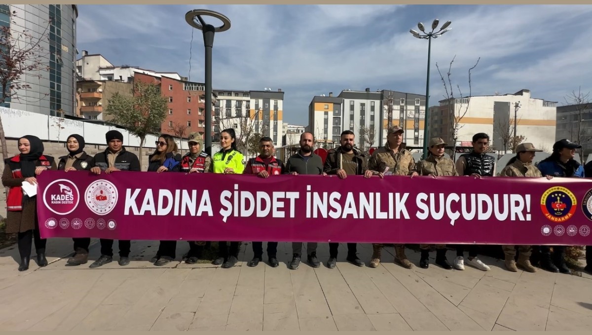 Yüksekova'da emniyet, jandarma şiddete 'dur' dedi