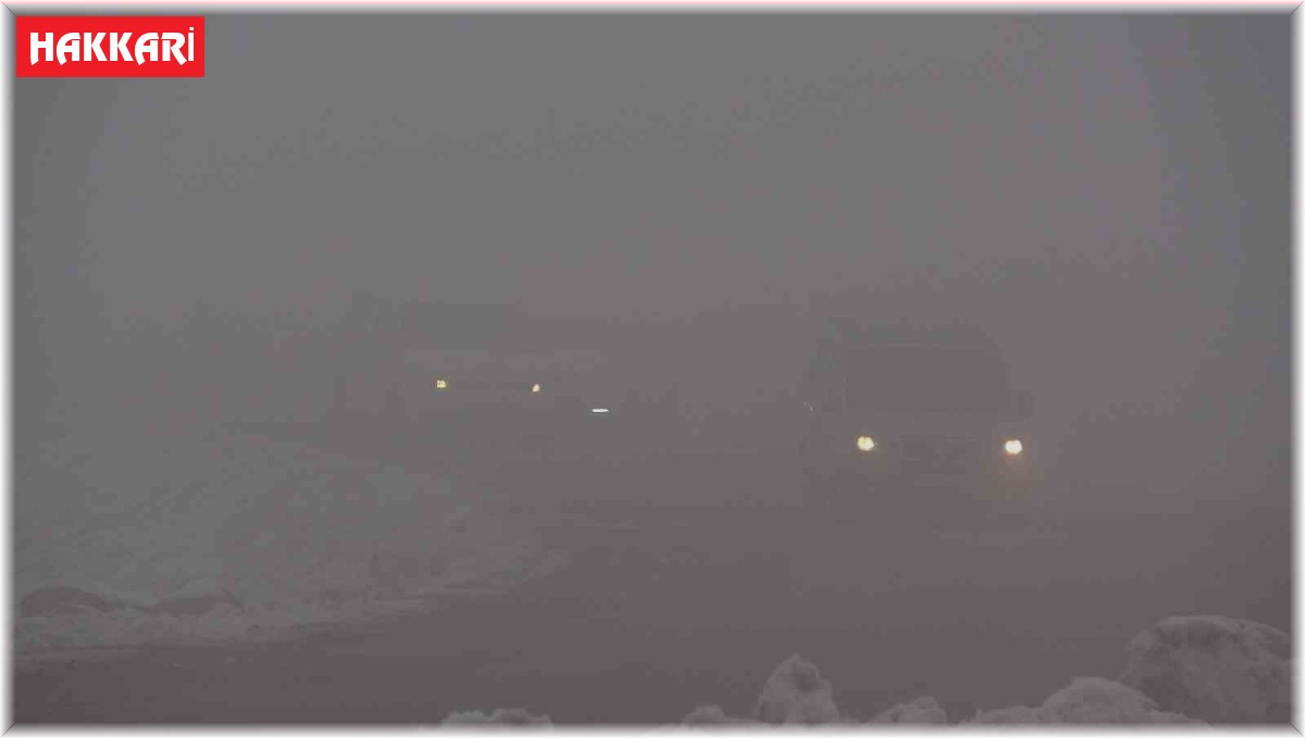 Yüksekova'da göz gözü görmüyor