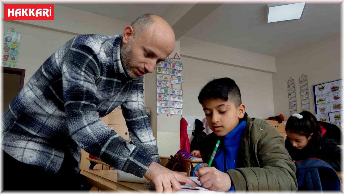 Yüksekova'da 'Kış Okulları' kursuyla öğrenciler dolu dolu bir tatil geçirdi