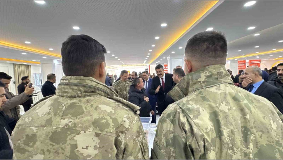 Yüksekova'da şehit aileleri ve gaziler için anlamlı gece