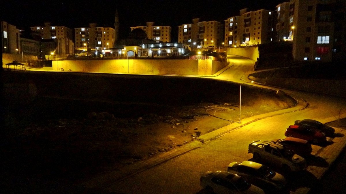 Yüksekova'da tam kapanma kısıtlaması başladı