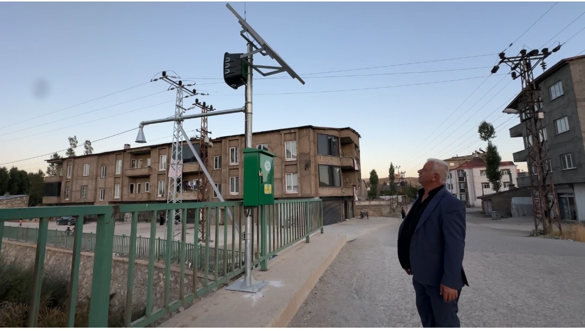 Yüksekova'da taşkınlara karşı önlem: Erken uyarı sistemi kuruldu