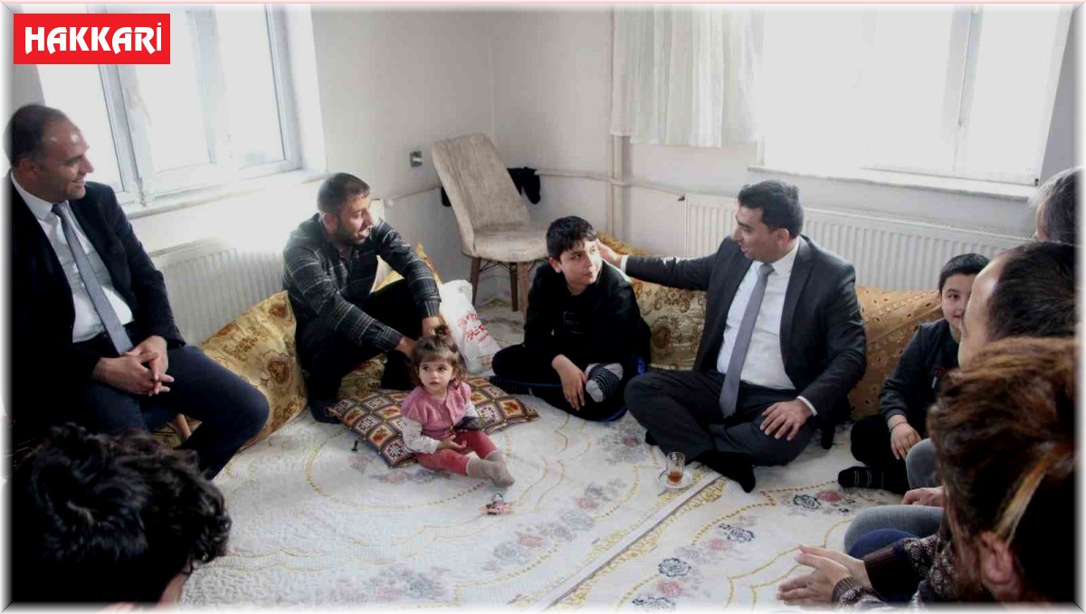 Yüksekova'ya yerleşen depremzede aileler yalnız bırakılmıyor