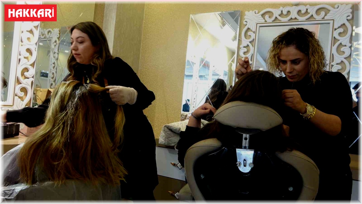 Yüksekova'ya yerleşen depremzedelere ücretsiz kişisel bakım hizmeti