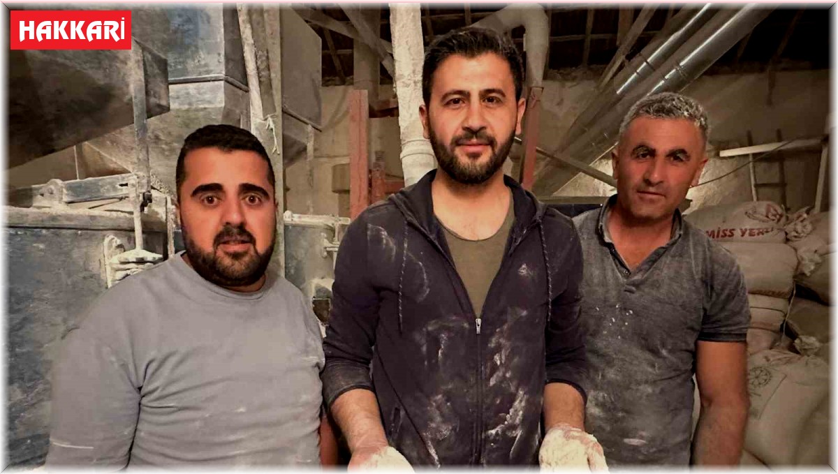 Yüksekovalı çiftçilerin un mesaisi başladı