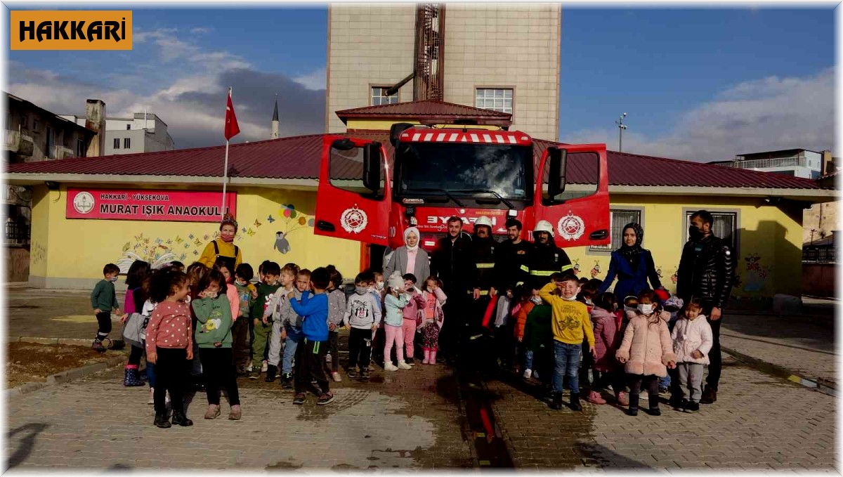 Yüksekovalı minikler itfaiye erleriyle tanıştı