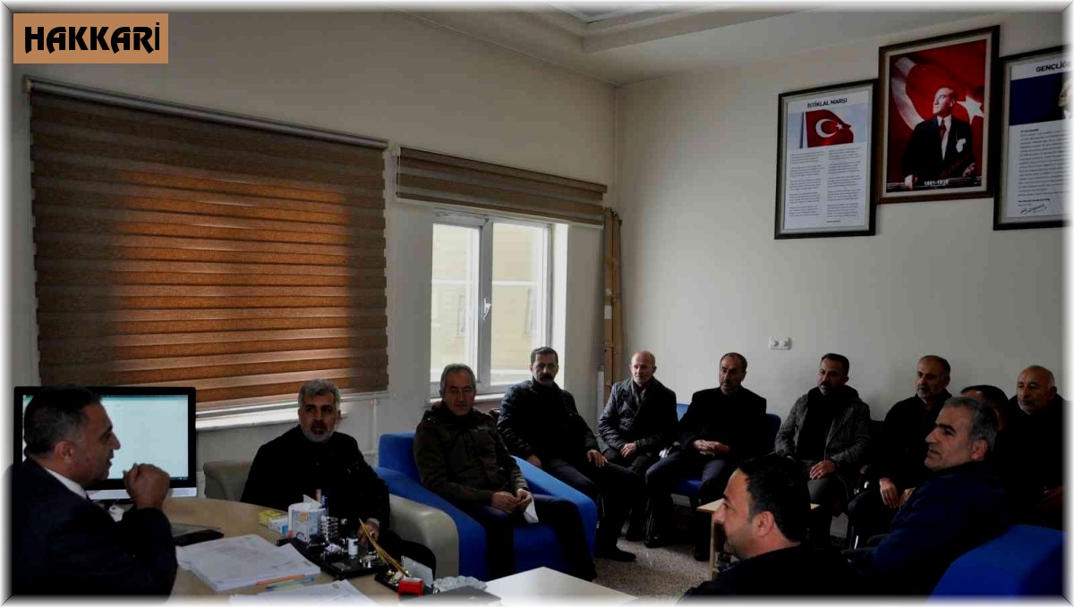 Yüksekovalı muhtarlardan hastane ziyareti