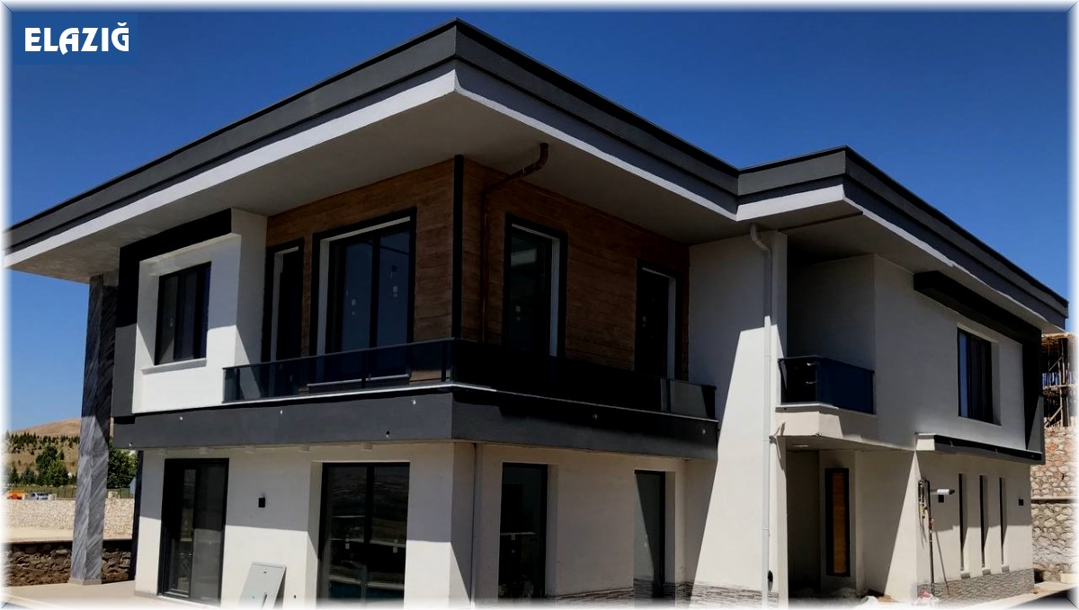 Yüksekten düşen mobilya ustası hayatını kaybetti