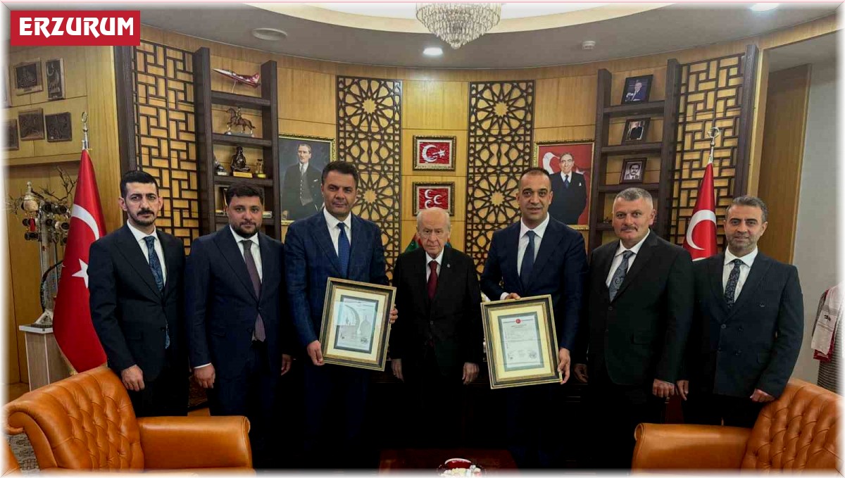 Yurdakul: "Yeni hizmet binamızın tapusu, liderimizin ellerinde ve emrinde"