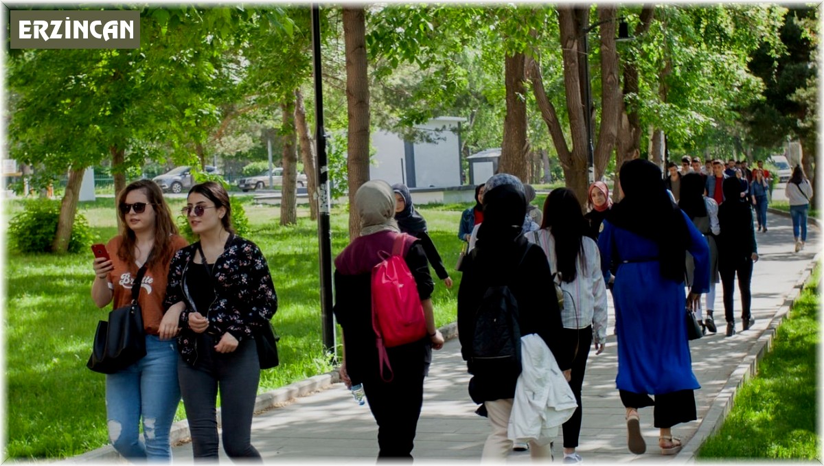 Yurt dışına üniversite imkanı diyerek dolandırıyorlar