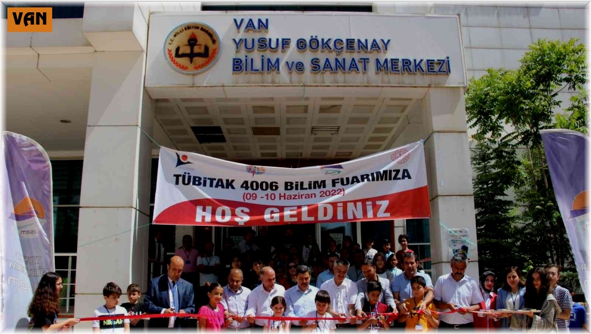 Yusuf Gökçenay Bilim ve Sanat Merkezi öğrencileri projelerini sergiledi