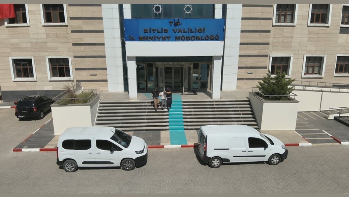 Yuttukları uyuşturucu röntgende ortaya çıktı