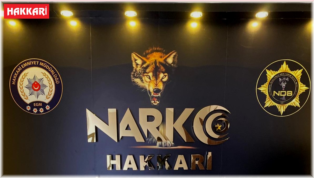 Yuttukları uyuşturucuyu İstanbul'a götüremeden yakalandılar