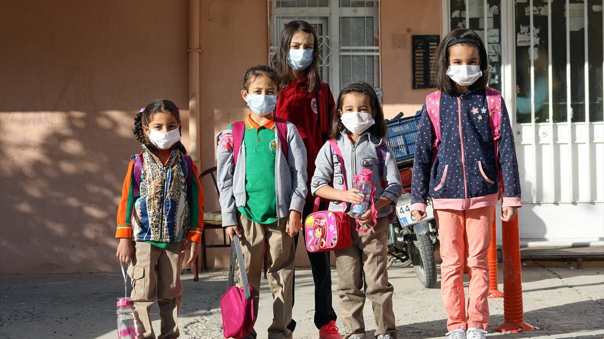 Yüz yüze eğitime geçişte ikinci aşama başladı