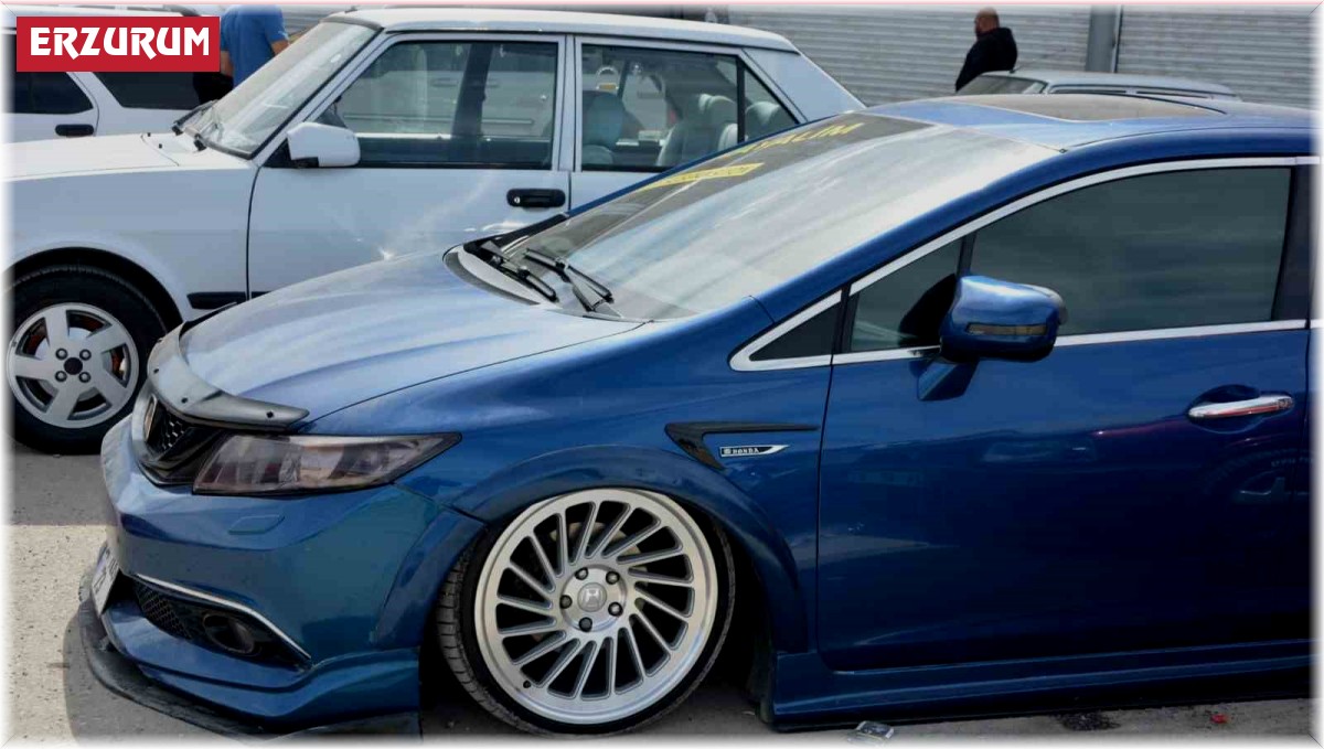 Yüzlerce modifiyeli araç Erzurum'da buluştu