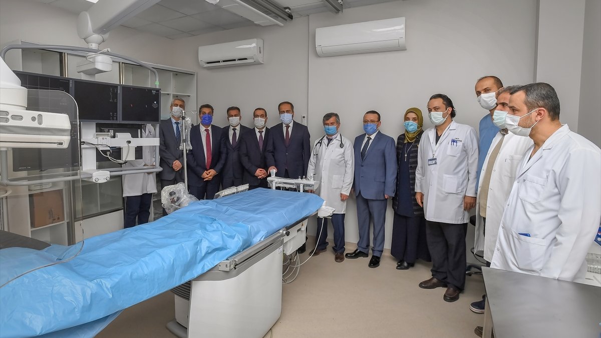 YYÜ Dursun Odabaş Tıp Merkezine yeni anjiyografi cihazı alındı