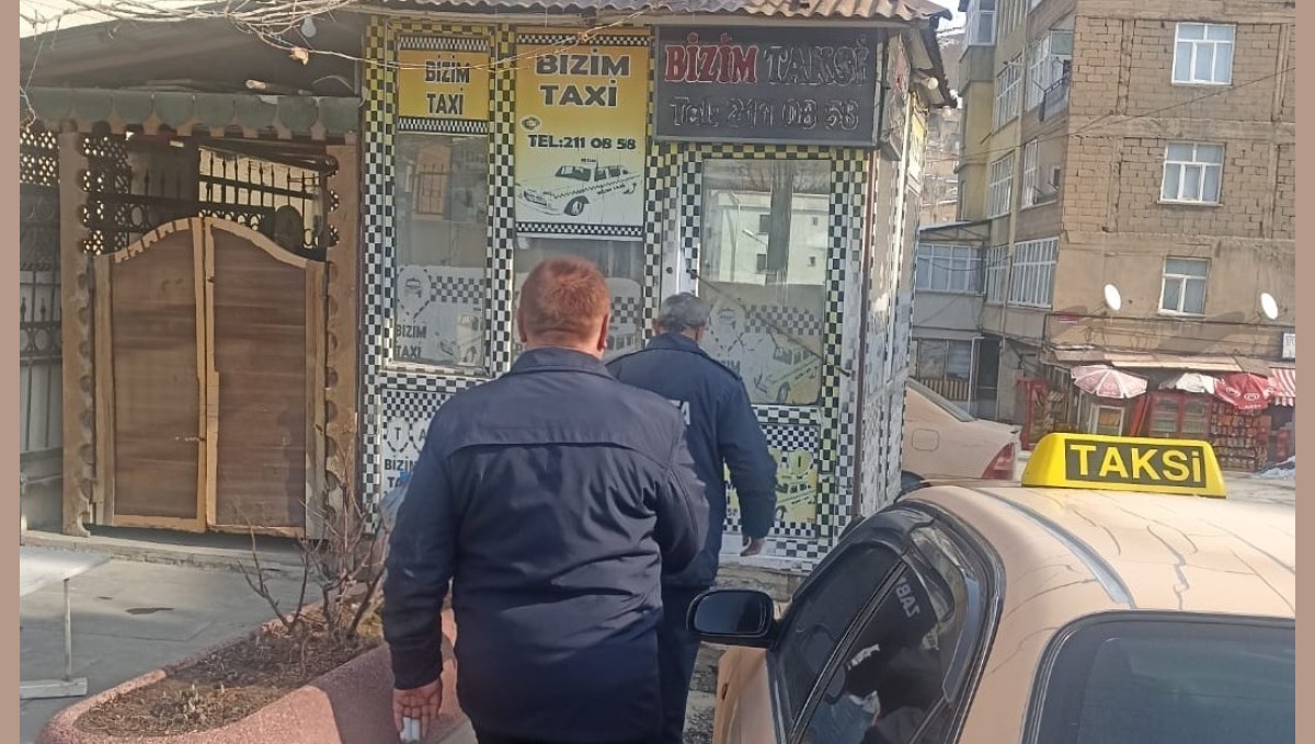 Zabıta ekiplerinden taksi duraklarına su aboneliği denetimi