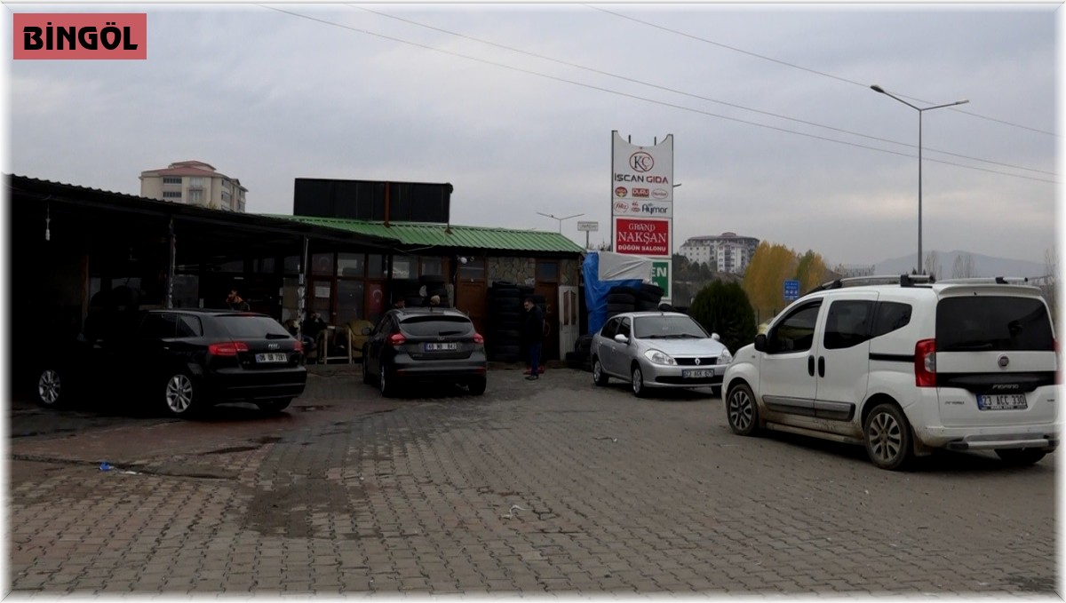 Zorunlu kış lastiği uygulaması başladı, oto lastikçilerde yoğunluk arttı